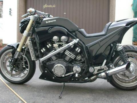 - (Yamaha, v-max, XJR 1300)