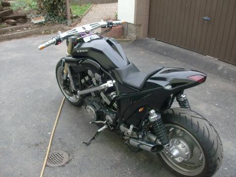 - (Yamaha, v-max, XJR 1300)