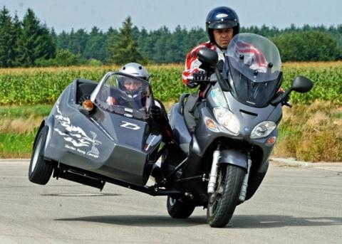 Italienischer Roller von Däschlein - (Motorroller, Beiwagen)