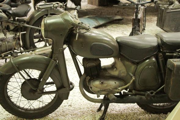 DKW 175 - (Enduro, Straßenzulassung)