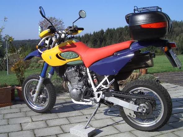 Baghi - (Supermoto, Sumo)