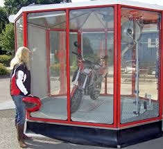 automatische Waschanlage - (Motorrad, waschen)