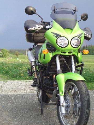 Protektor von vorne - (Enduro, LED, Handprotektoren)