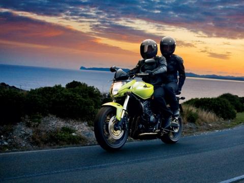Bilduntertitel eingeben... - (Motorrad, Naked Bike, Markt)