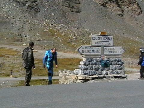 Bilduntertitel eingeben... - (Motorradtour, Bikerunterkünfte, route grandes alpes)