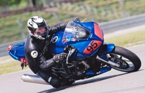 Assen - Gas ist rechts... - (Licht, Rennstreckentraining, Abkleben)