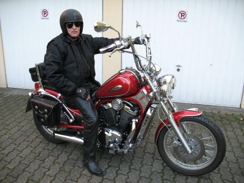 - (Honda, VT1300CX, Honda Fury Konzept)