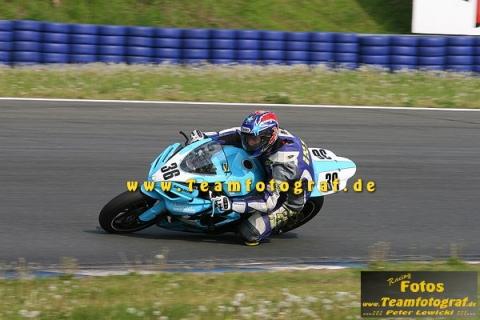 Knie immer am Boden Theo Köhle (ex)Team 62 - (Knie, Füße, Boden)