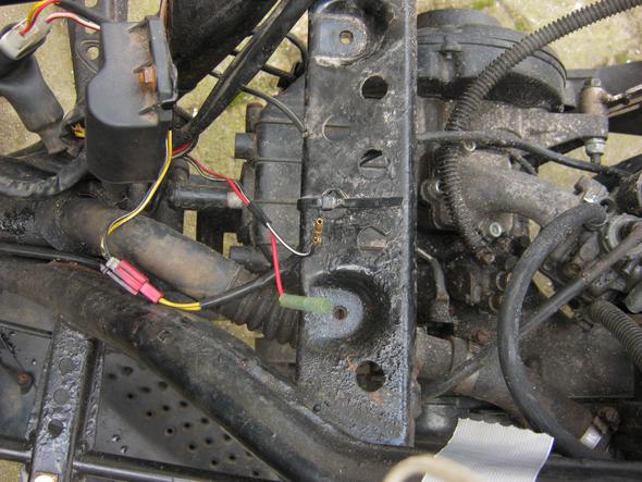 Rollerelektrik (Beim Gas geben gehen die Scheinwerfer und das Hintere