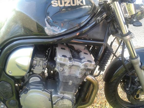 Tank - (Suzuki, Unfall, Naked Bike)